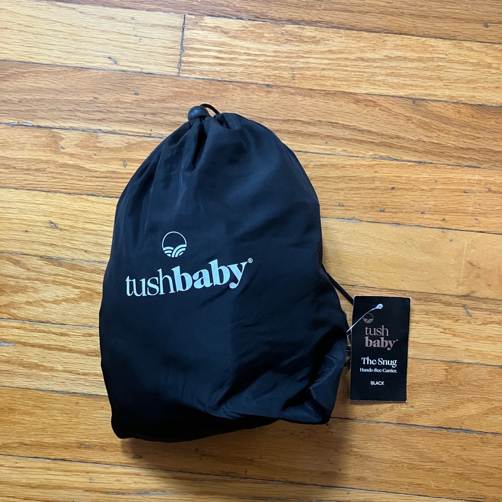 Tushbaby Black Carrier Bag